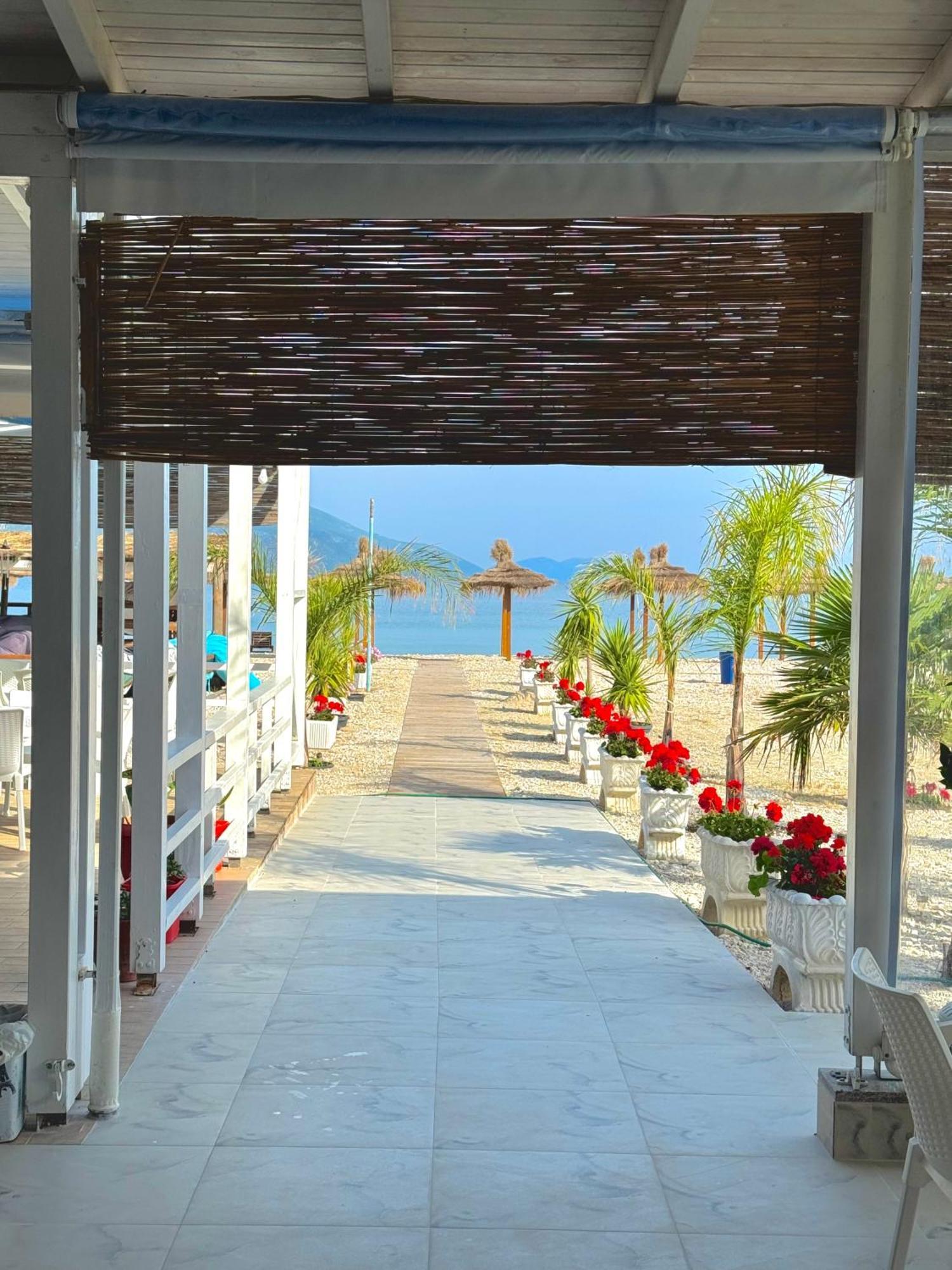 Blue Paradise Hotel Orikum Extérieur photo